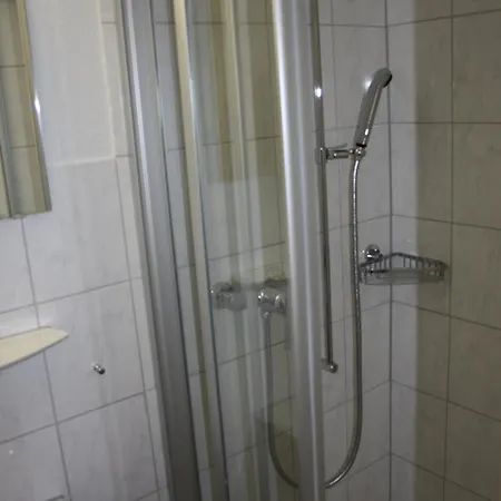 フリーデン ダヴォス・プラッツ